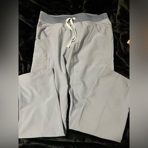 Fig scrub pants size medium.